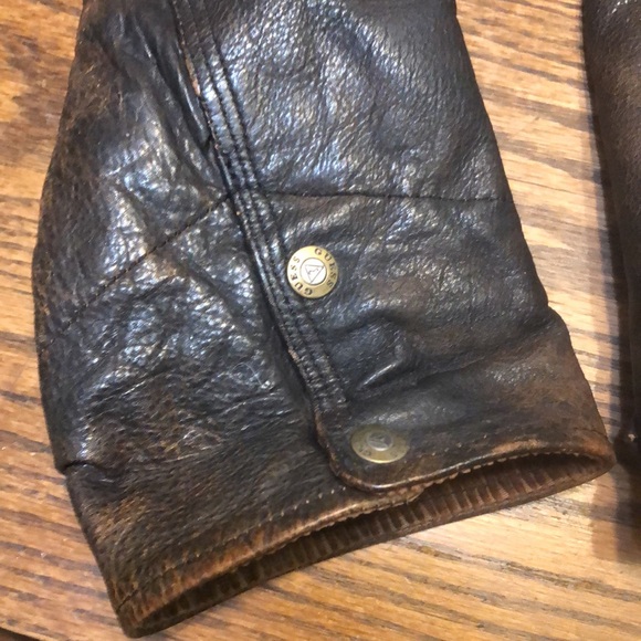 Vintage Guess U.S.A. Genuine leather jacket - Picture 7 of 16